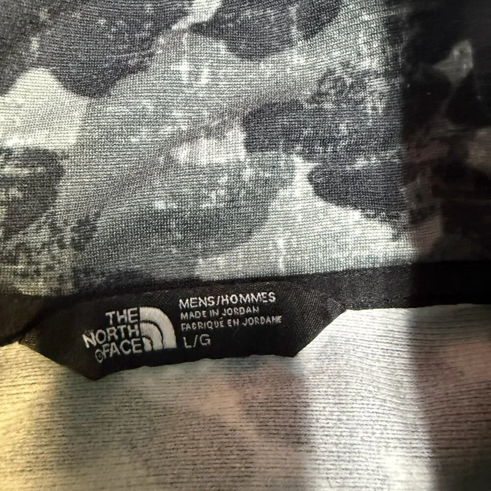 The North Face Men’s 1/4-Zip Pullover Large‎ Black/Camo Chest Pocket EUC